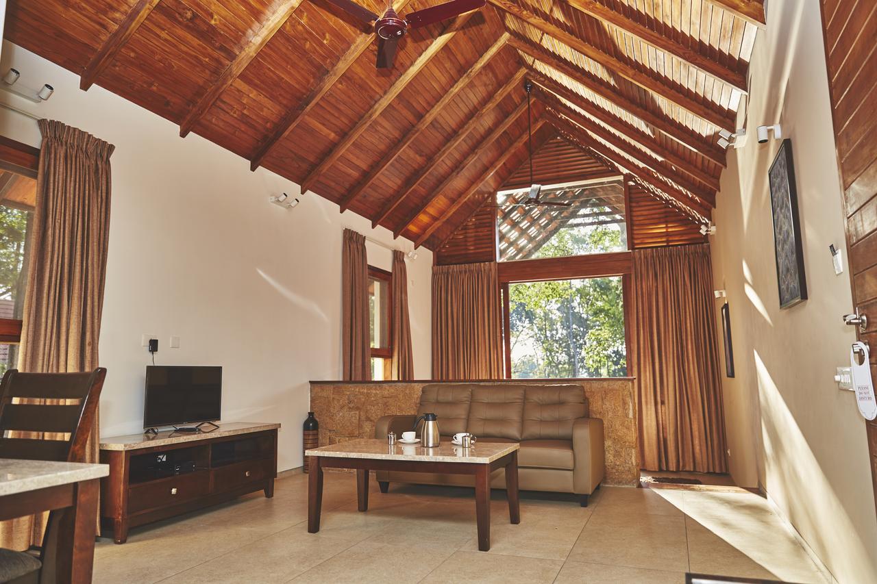 ホテル The Birchwood Retreat, マディケーリ エクステリア 写真